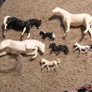 Breyer horses for customizing
